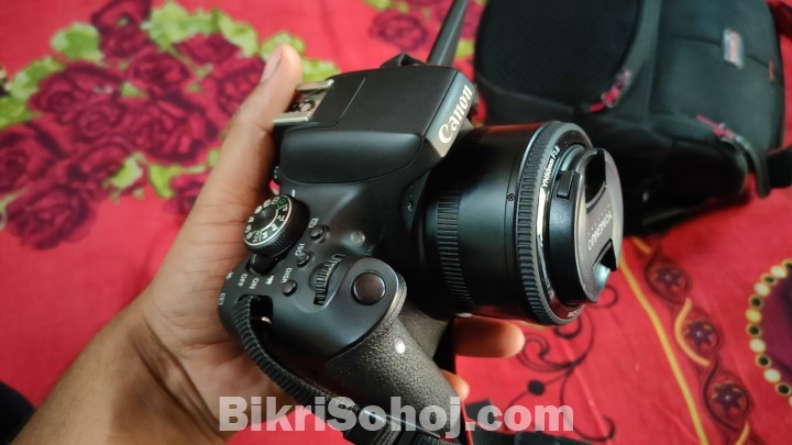 DSLR CANON 750D